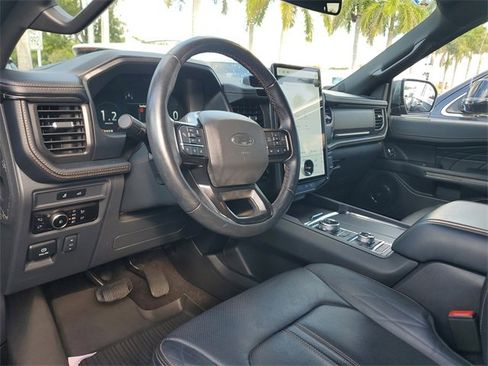 Used 2023 Ford Expedition Max Platinum image 6