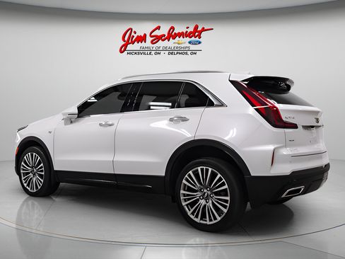 Used 2024 Cadillac XT4 Premium Luxury AWD/4WD image 4