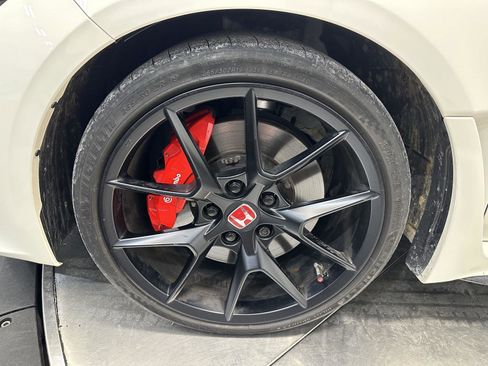 Used 2024 Honda Civic Type R image 8