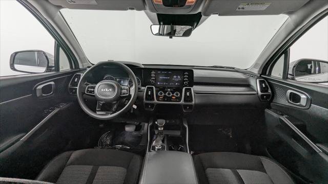 Used 2023 Kia Sorento LX FWD image 31