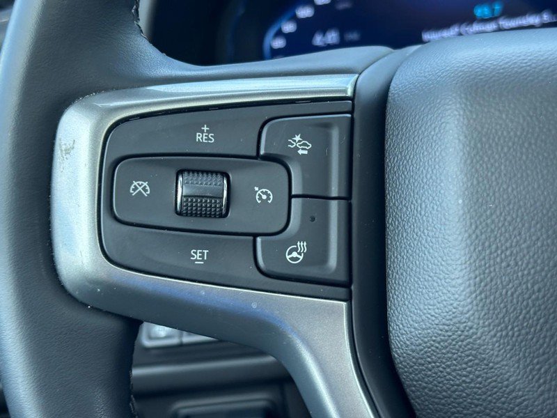 Used 2024 Chevrolet Tahoe Premier w/ Premium Package AWD/4WD image 18