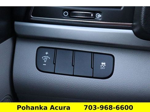 Used 2017 Hyundai Elantra SE image 17