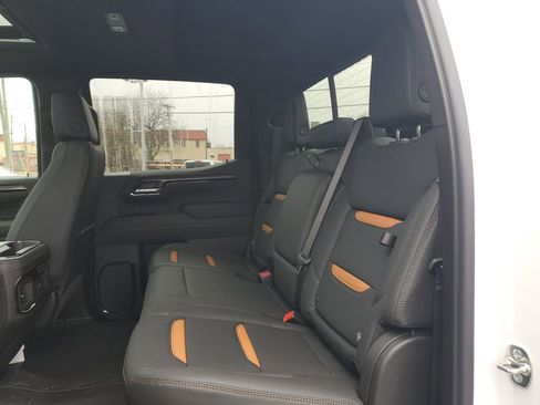 New 2026 GMC Sierra 1500 AT4 w/ Technology Package AWD/4WD image 16