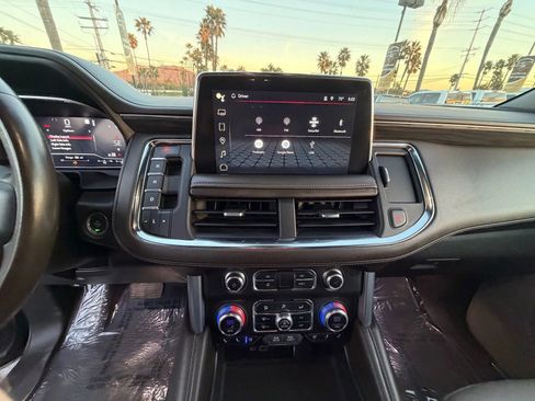 Used 2023 GMC Yukon XL SLT image 23