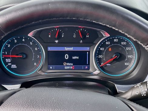 Used 2023 Chevrolet Traverse LT w/ LT Premium Package AWD/4WD image 12
