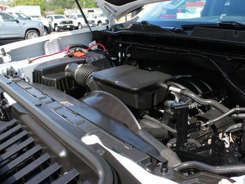 Used 2024 Chevrolet Silverado 2500 W/T w/ WT Convenience Package RWD image 25