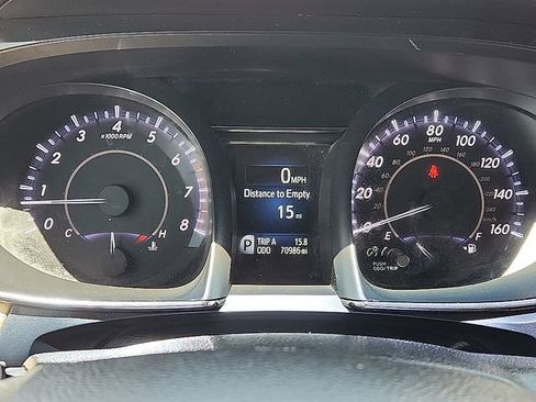 Used 2015 Toyota Avalon XLE FWD image 23