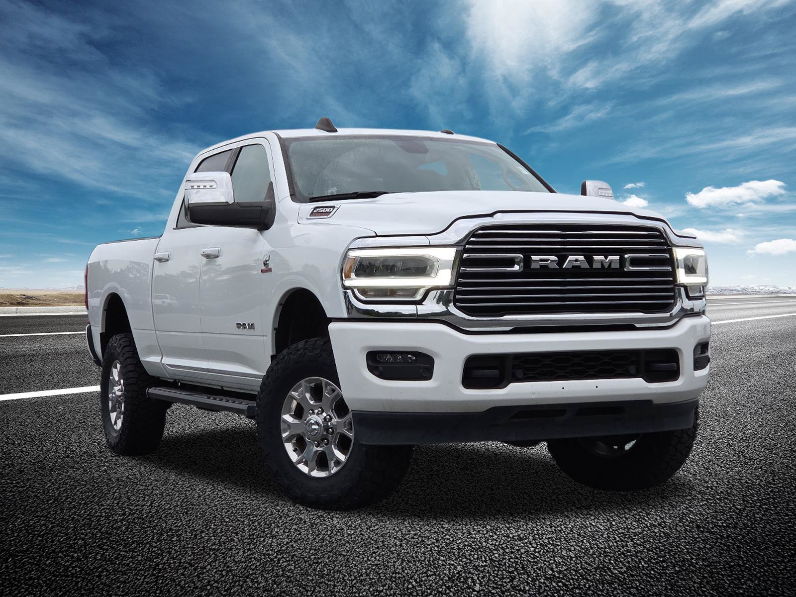 Used 2023 RAM 2500 Laramie AWD/4WD image 2