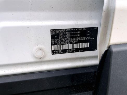 Used 2021 Toyota RAV4 LE image 37