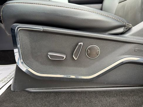 Used 2022 Ford F150 Lightning Lariat w/ Equipment Group 511A High image 26