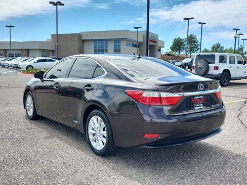 Used 2013 Lexus ES 300h w/ Premium Pkg FWD image 5