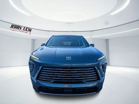 Used 2025 Buick Enclave Preferred image 7