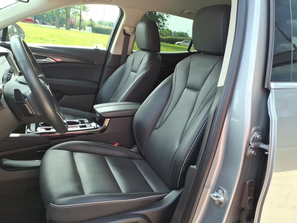 Used 2023 Buick Envision Essence AWD/4WD image 12