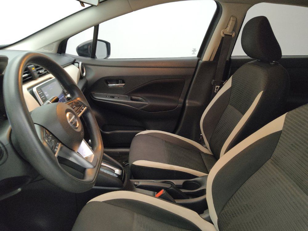 Used 2021 Nissan Versa SV FWD image 17