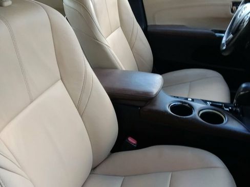 Used 2015 Toyota Avalon XLE image 11