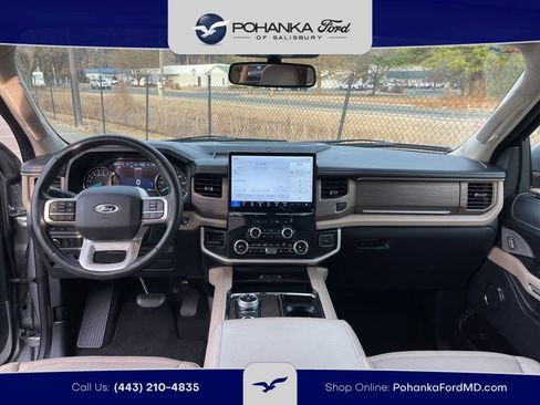 Certified 2024 Ford Expedition Limited image 8