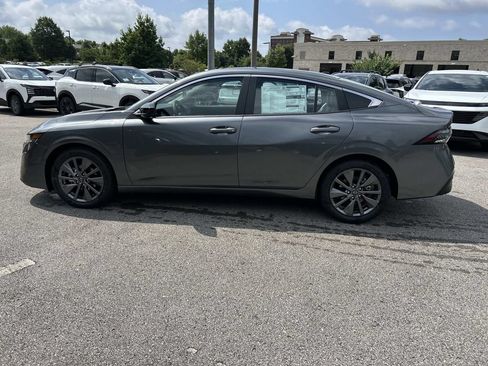New 2026 Nissan Sentra SL w/ Floor Mat Package FWD image 4