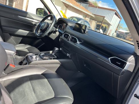 Used 2019 MAZDA CX-5 Touring image 34