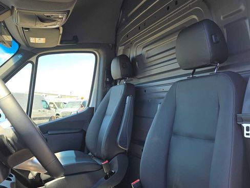 Used 2026 Mercedes-Benz Sprinter 2500 image 21
