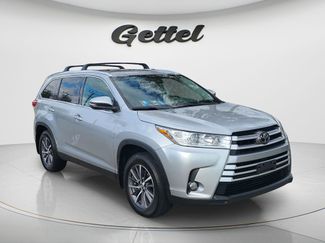 Used 2019 Toyota Highlander XLE video 2