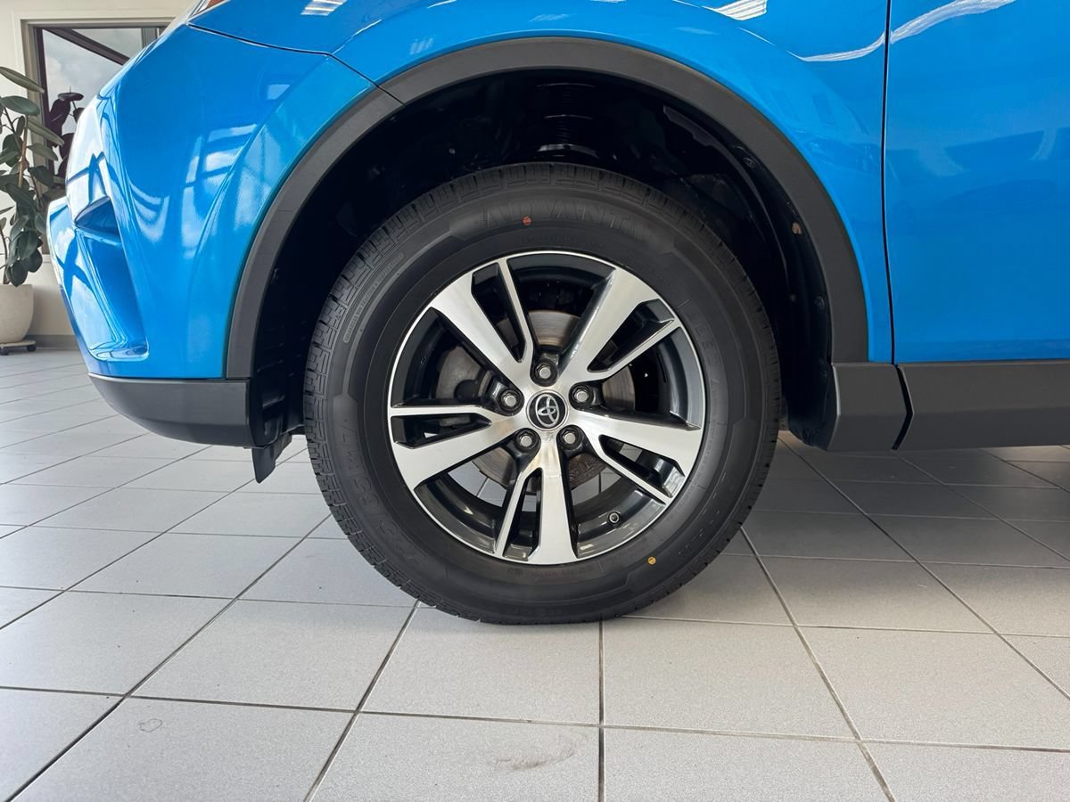Used 2016 Toyota RAV4 XLE AWD/4WD image 61