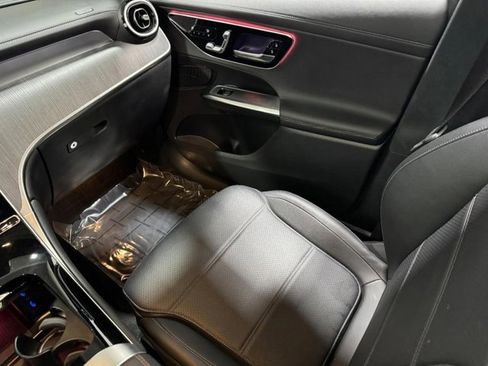 Certified 2025 Mercedes-Benz GLC 300 300 image 16