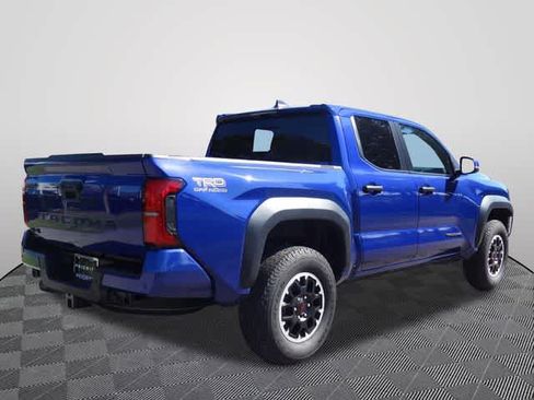 Used 2024 Toyota Tacoma TRD Off-Road w/ TRD Off Road Upgrade Package AWD/4WD image 3