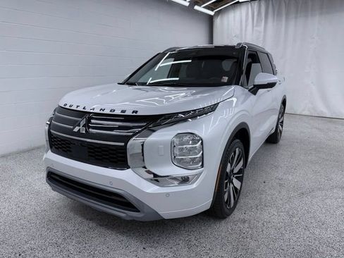 Used 2025 Mitsubishi Outlander SEL AWD/4WD image 5