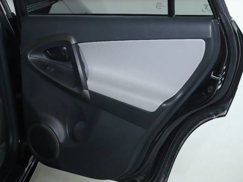 Used 2011 Toyota RAV4 Limited w/ Limited Extra Value Pkg AWD/4WD image 29