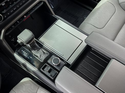 Used 2023 Toyota Sequoia Limited image 33