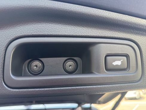 Used 2022 Honda Pilot Touring image 32