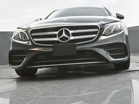 Used 2020 Mercedes-Benz E 350 E 350 w/ Parking Assistance Package image 26