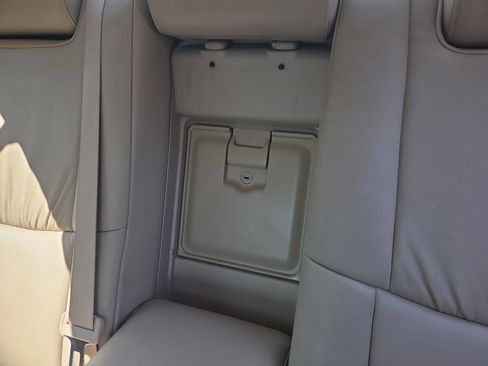 Used 2008 Toyota Avalon XLS image 16