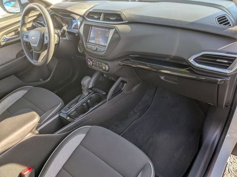 Used 2022 Chevrolet TrailBlazer LT image 23