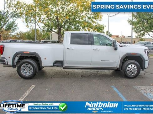 Used 2024 GMC Sierra 3500 Denali w/ Denali Reserve Package image 7