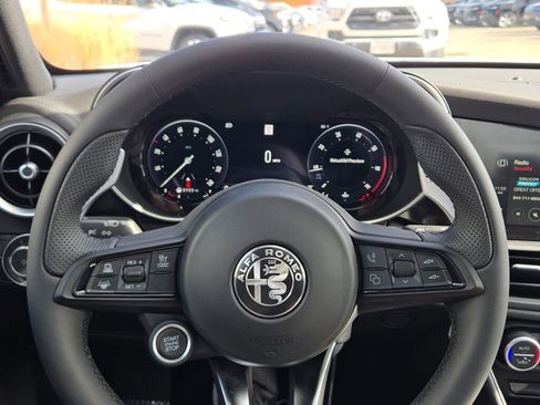 New 2025 Alfa Romeo Giulia AWD image 31