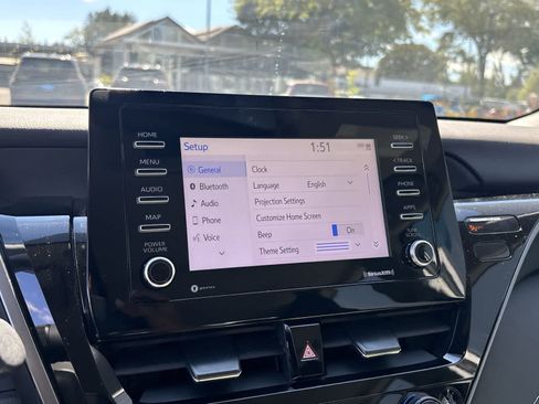 Used 2022 Toyota Camry SE w/ Convenience Package FWD image 12