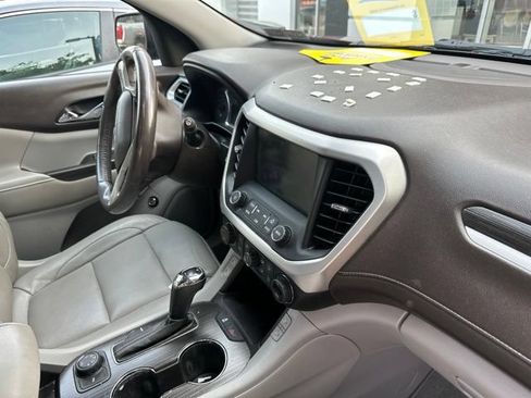Used 2017 GMC Acadia SLT AWD/4WD image 22