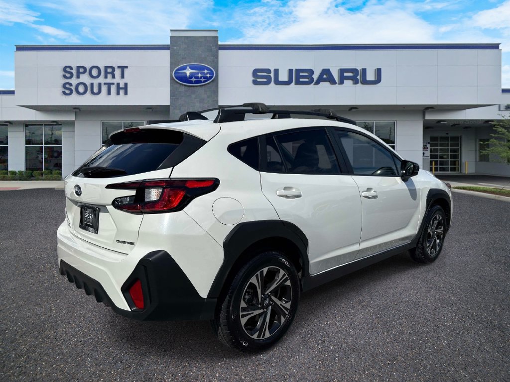 Used 2024 Subaru Crosstrek 2.0i Premium w/ Crosstrek Mirror Package AWD/4WD image 3