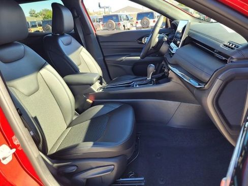 New 2026 Jeep Compass Latitude AWD/4WD image 16