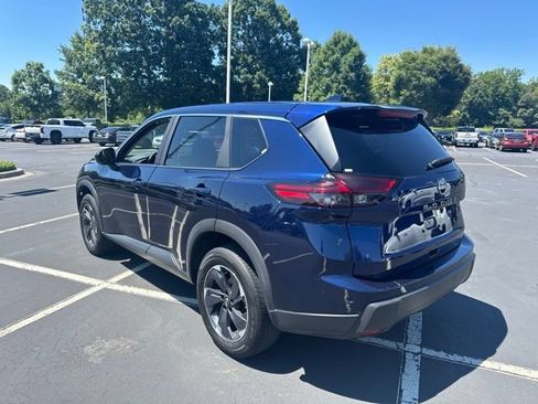 Used 2025 Nissan Rogue SV FWD image 7
