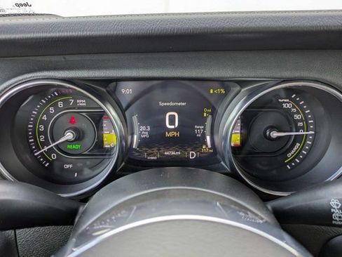 Used 2023 Jeep Wrangler Unlimited Sahara w/ Cold Weather Group AWD/4WD image 28