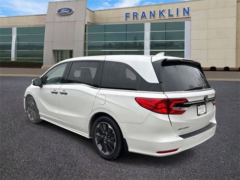 Used 2023 Honda Odyssey Elite image 5
