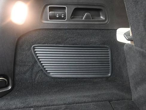 Used 2023 Mercedes-Benz GLS 450 4MATIC image 27