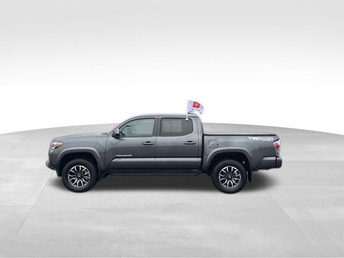 Certified 2023 Toyota Tacoma TRD Sport image 2