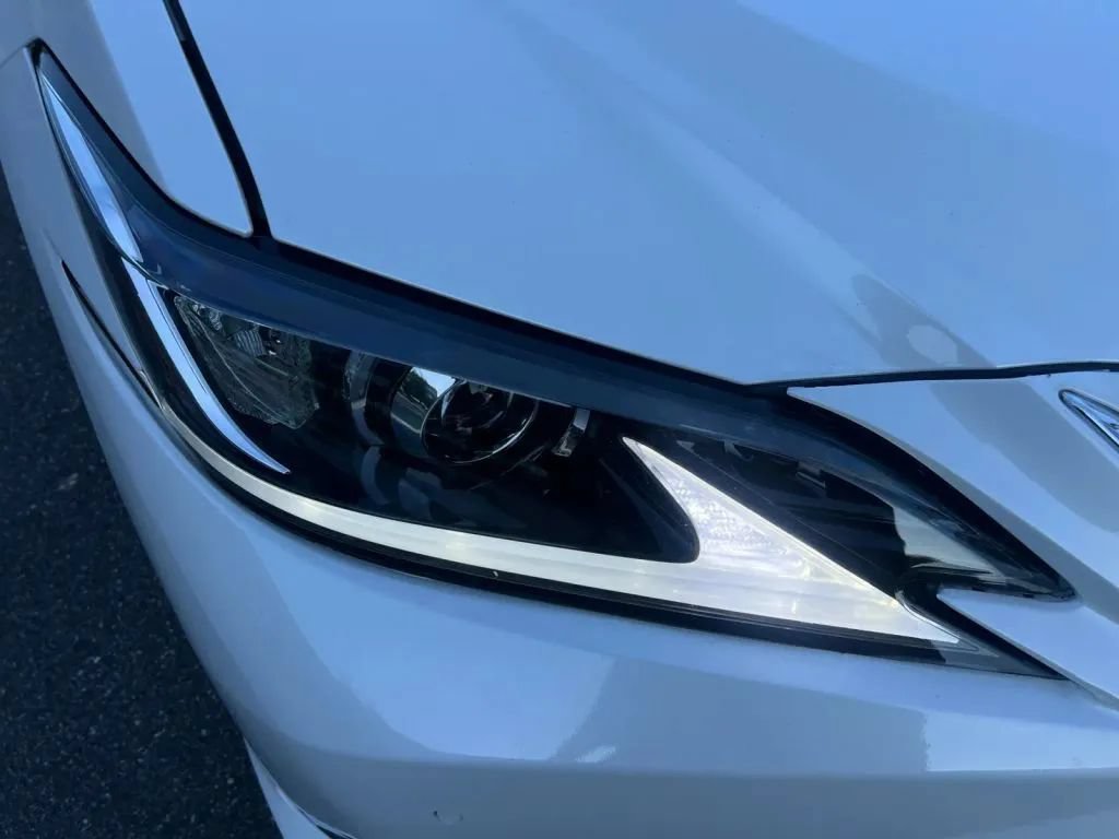 Used 2020 Lexus ES 350 w/ Premium Package FWD image 34