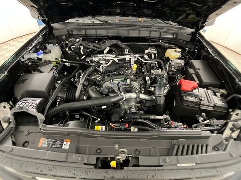 New 2025 Ford Bronco 4-Door image 30