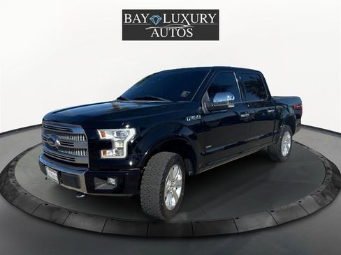 Used 2017 Ford F150 Platinum w/ Equipment Group 701A Luxury image 32