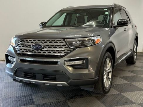 Used 2023 Ford Explorer Limited w/ Limited Technology Package image 5