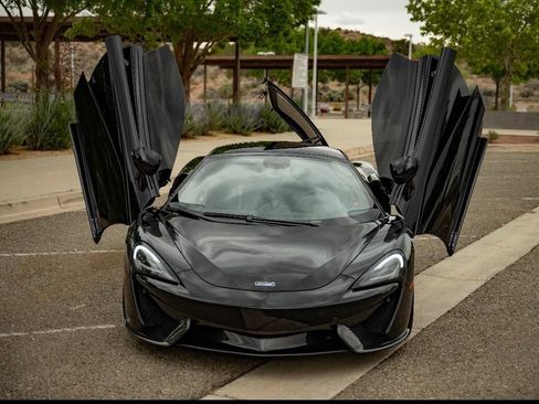 Used 2017 McLaren 570S RWD image 45